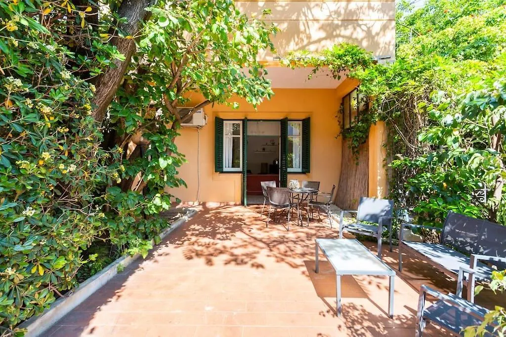Mondello Sea View Beach Apartment 巴勒莫 0*,  意大利